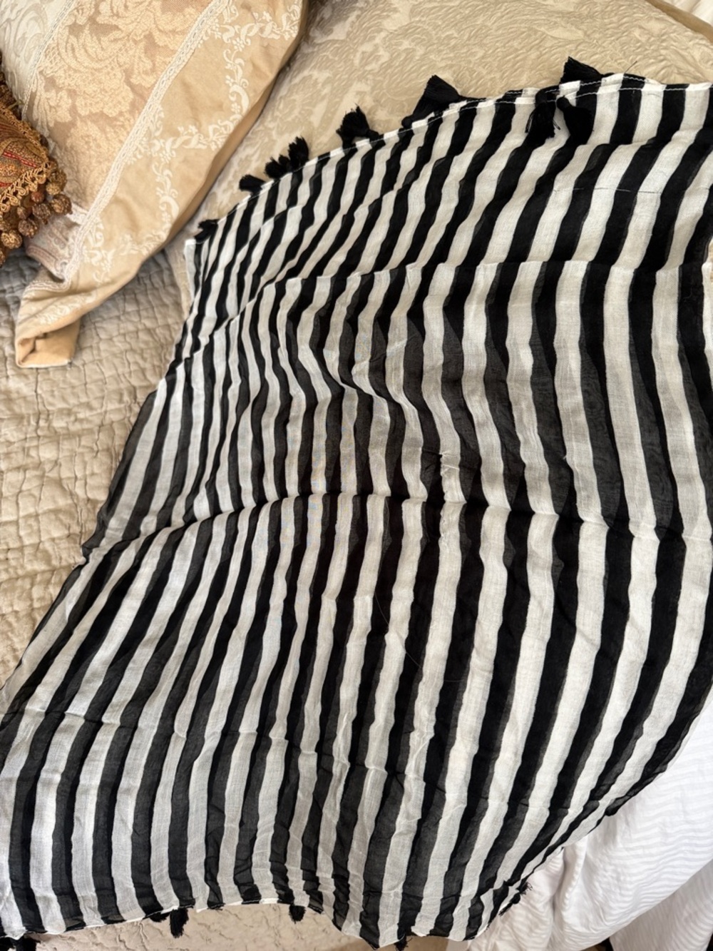 Black and White Striped Women's never ending scarf Classic Summer Style tassels